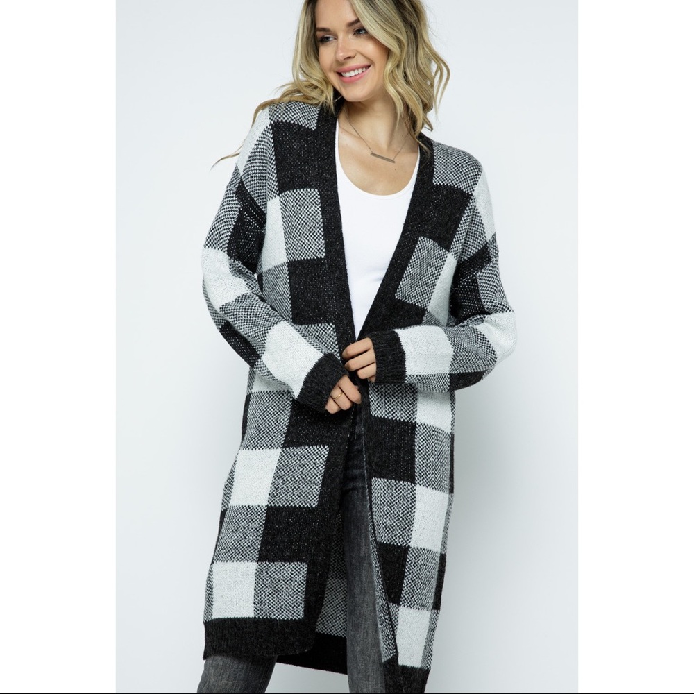 ASPEN CHECKERED CARDIGAN - Picture 3 of 10